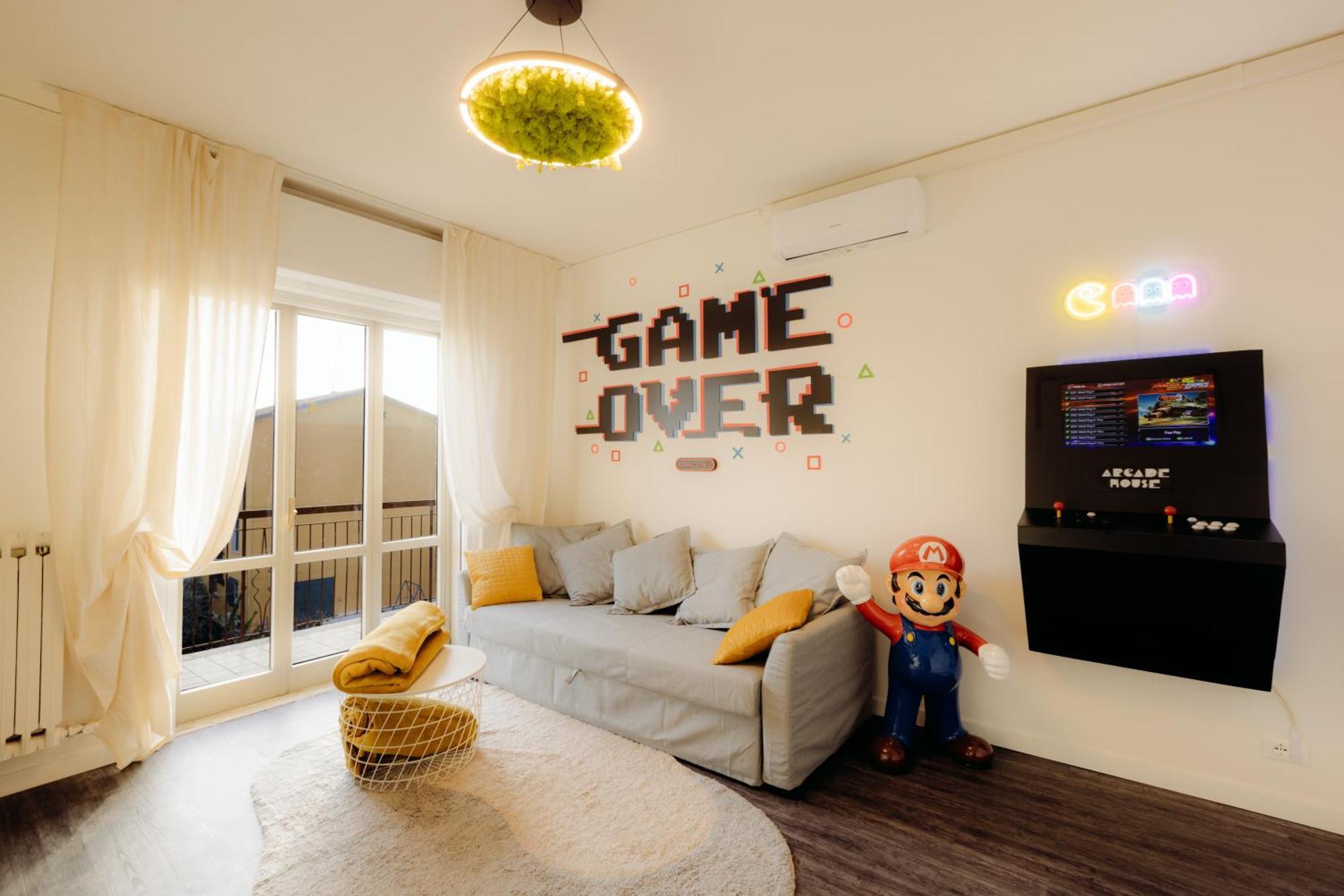 Arcade House Verona Fiera Netflix + Videogame Luaran gambar